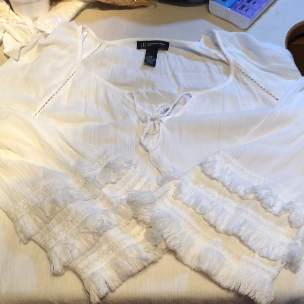 White dress shirt